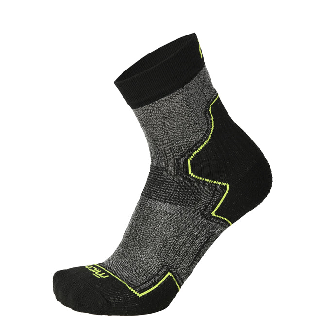 CA03069 Lightweight EXTRA DRY Hike Crew Socks