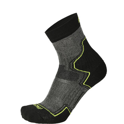 CA03069 Lightweight EXTRA DRY Hike Crew Socks